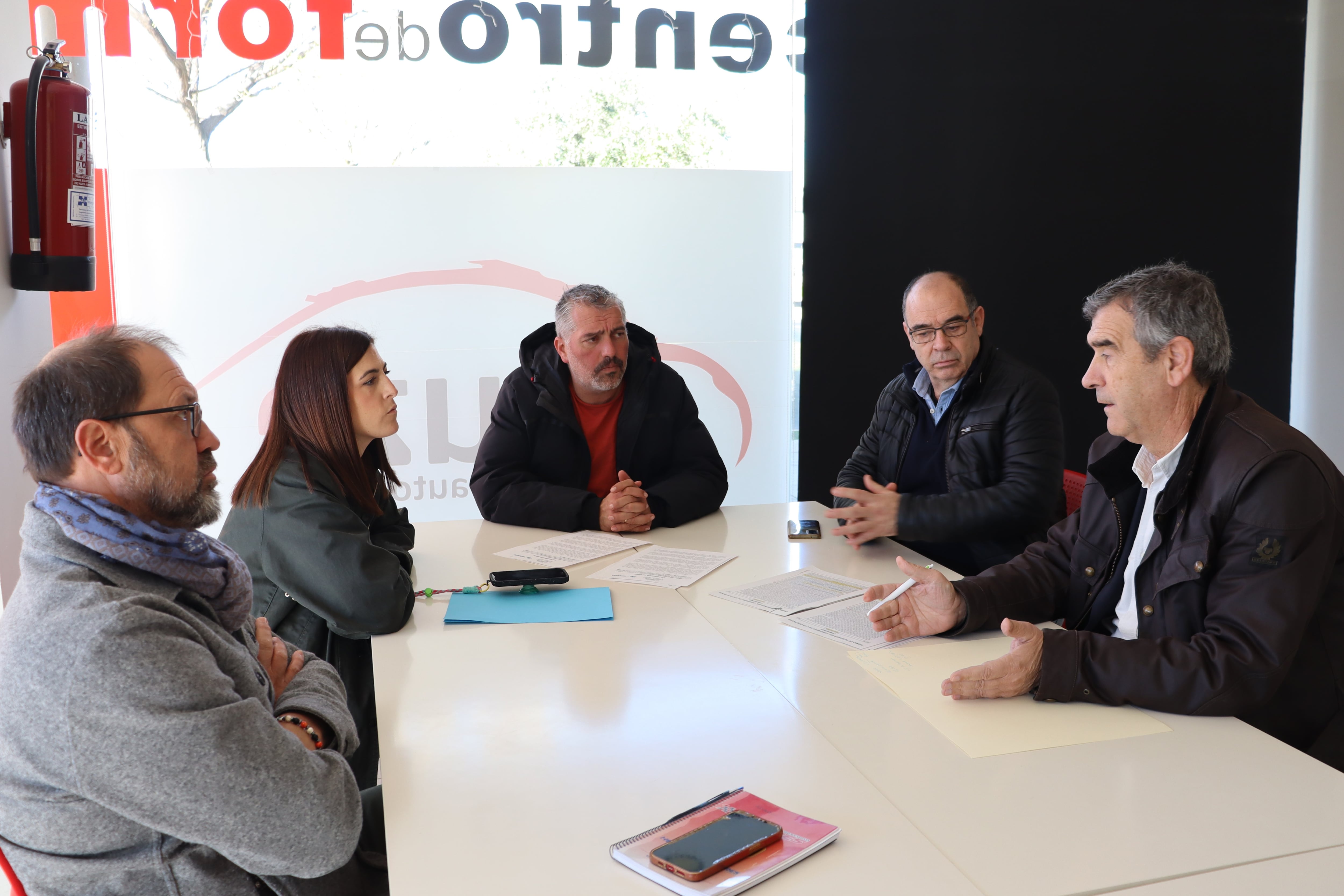 Reunión parlamentarios del PP con representantes de las Autoescuelas