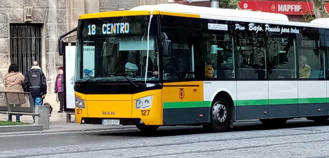 El Ayuntamiento de Jaén pretende la licitación del Bus Urbano de la capital jiennense, que lleva desde 1961 en manos de Autobuses Castillo