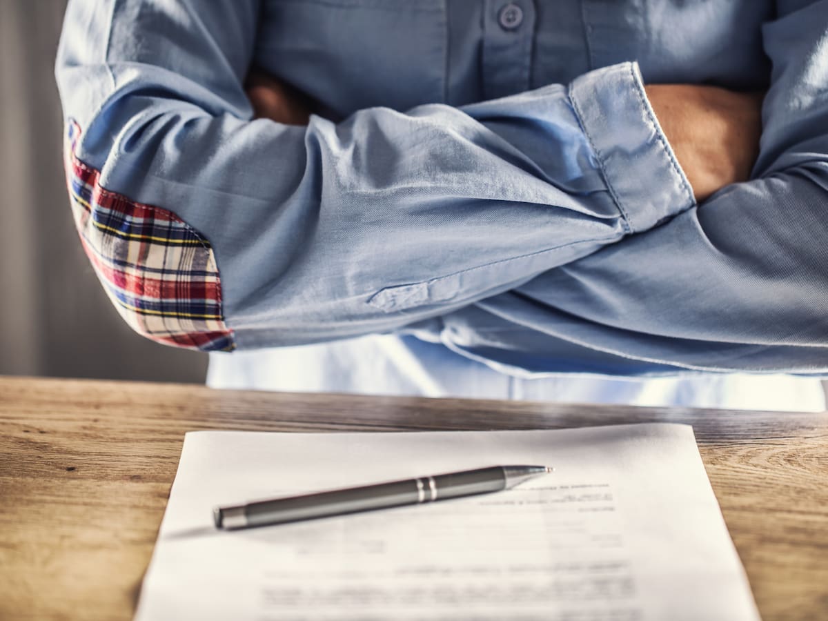 Le citan a una entrevista de despido por negociar un aumento tras invitarle a duplicar sus tareas sin nada a cambio