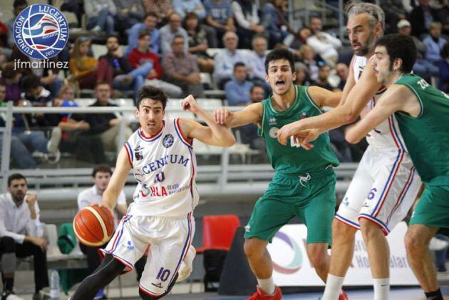 Álvaro Lobo en su etapa como jugador del Lucentum