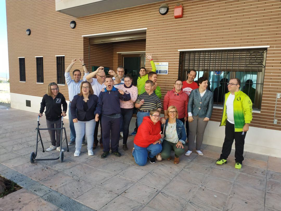 Alguno de los usuarios de ADIJ  Jódar en una actividad previa a la pandemia por el COVID 19