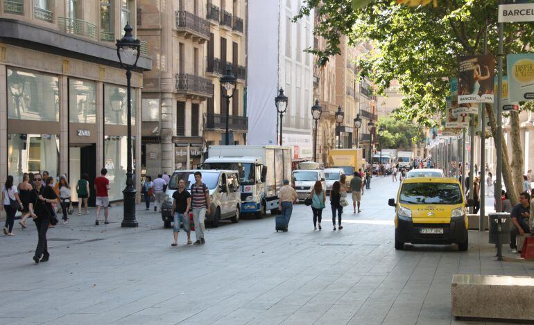 La Cambra de Comerç proposa que les botigues de Barcelona obrin fins les 8 del vespre tots els diumenges d'estiu