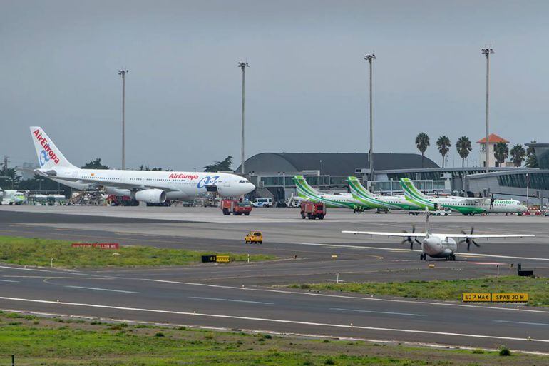 Aeropuerto de Los Rodeos, Tenerife Norte.