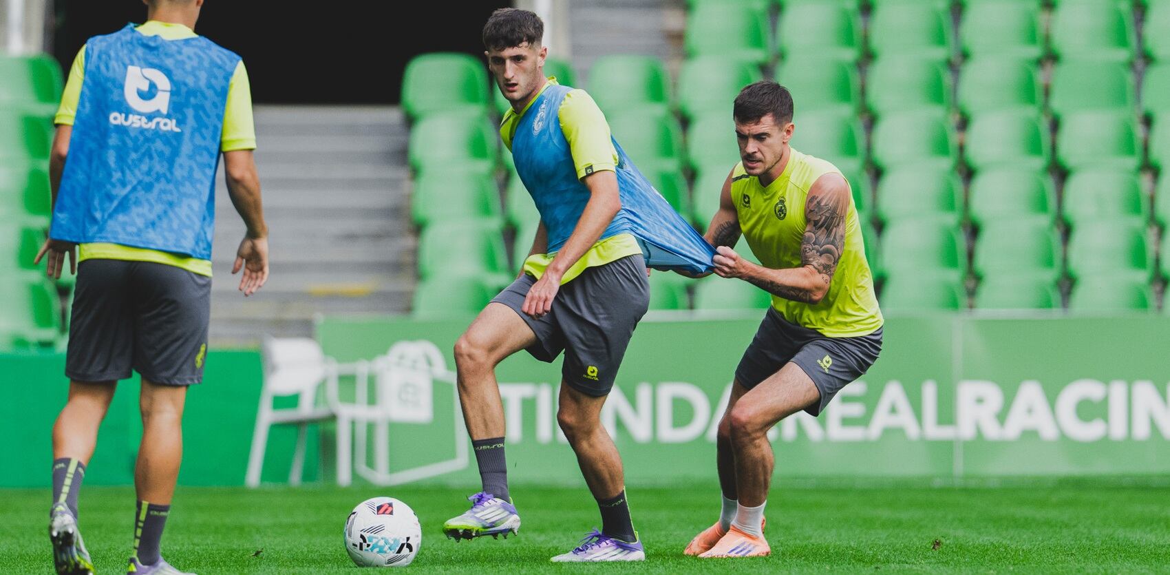 Samu Calera y Michelin, durante un entrenamiento.
