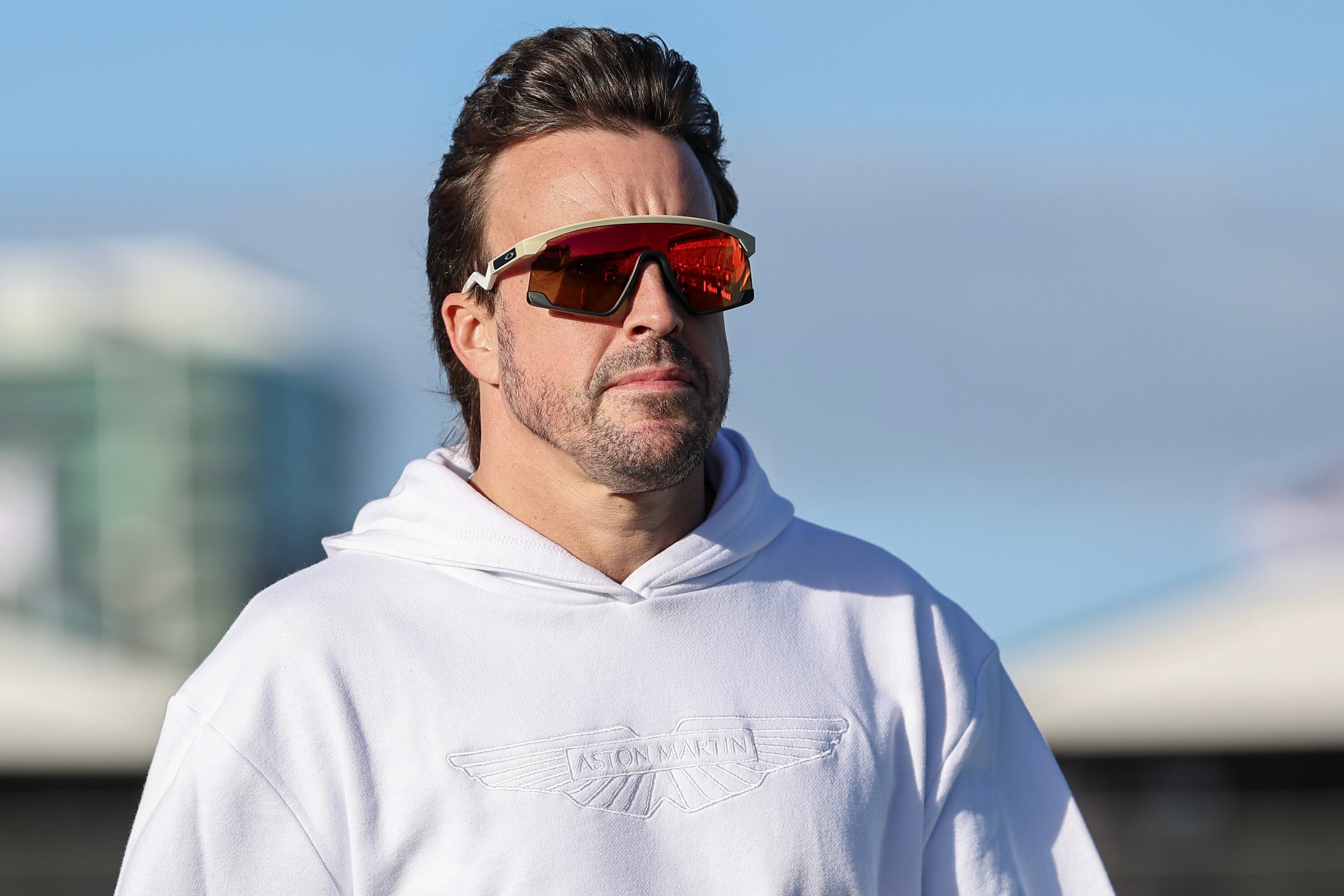 Fernando Alonso, piloto de Aston Martin, en Melbourne para disputar el GP de Australia de F1.(Photo by Qian Jun/MB Media/Getty Images)