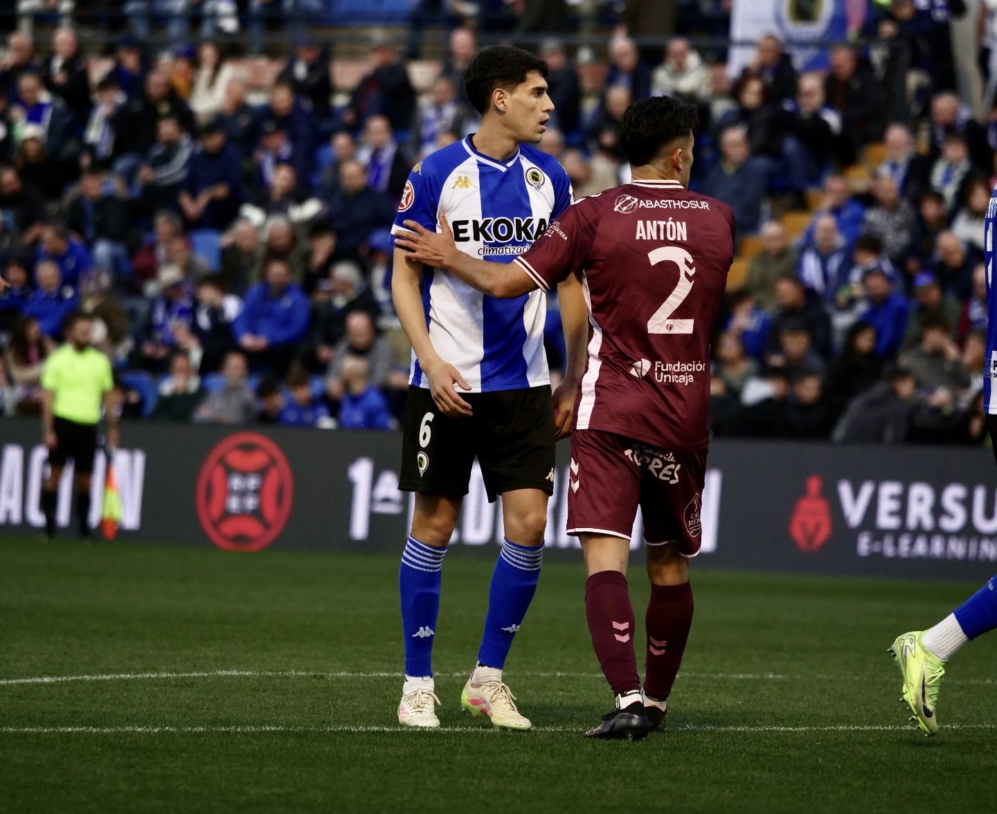 Roger Colomina y Antón, en un instante del partido entre el Hércules y el Antequera disputado en el Rico Pérez