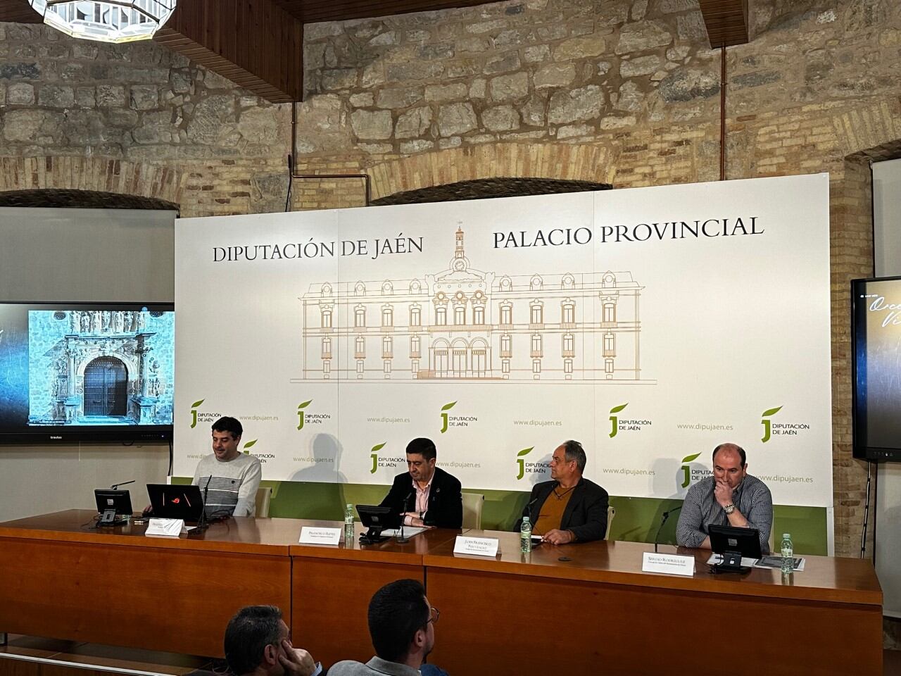 Presentación de la nueva página web con visita virtual a Orcera en el Palacio Provincial.
