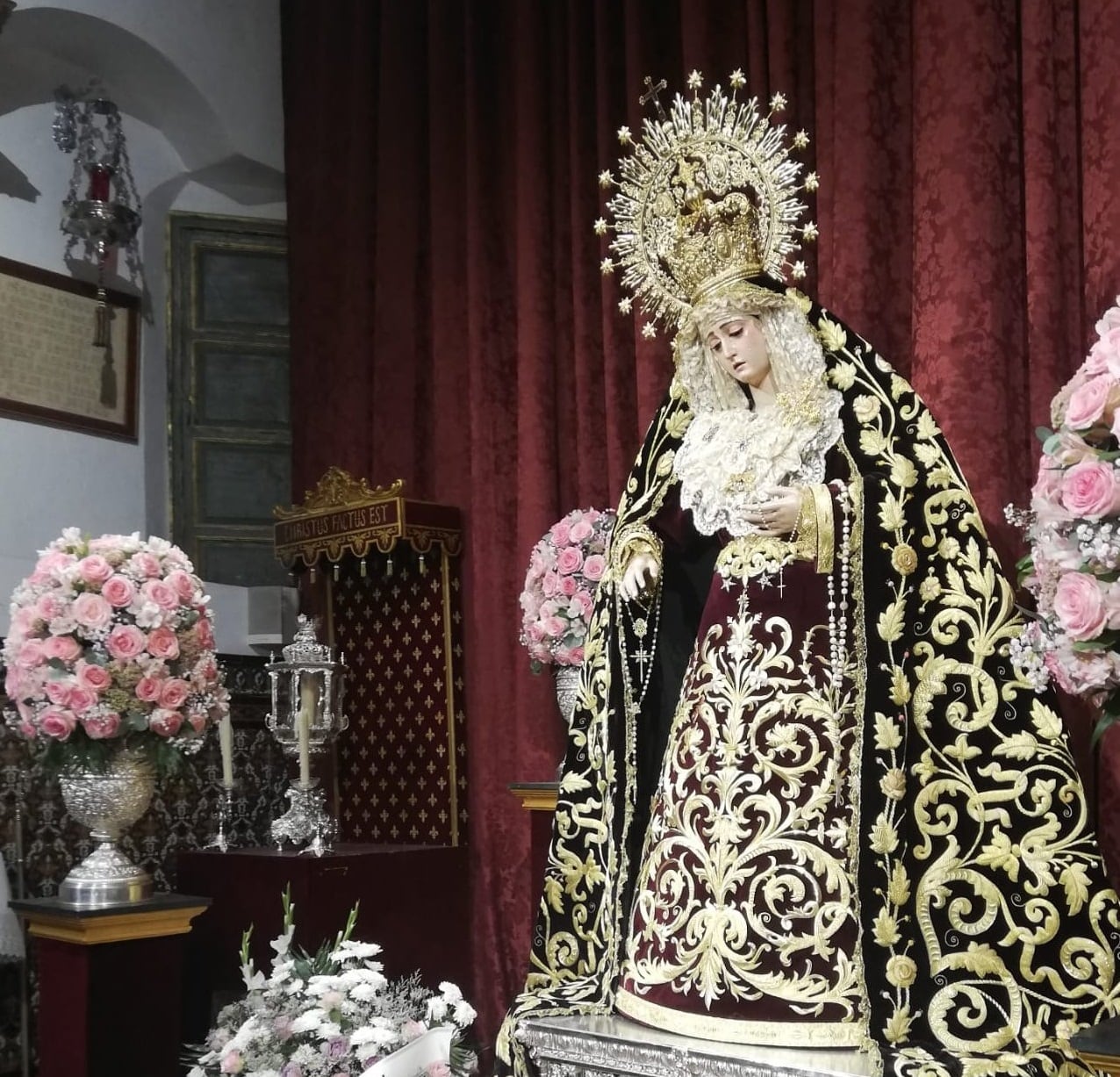 La Virgen del Rosario de Montesión, durante el besamanos celebrado recientemente en su Capilla de la antigua Plaza de los Carros