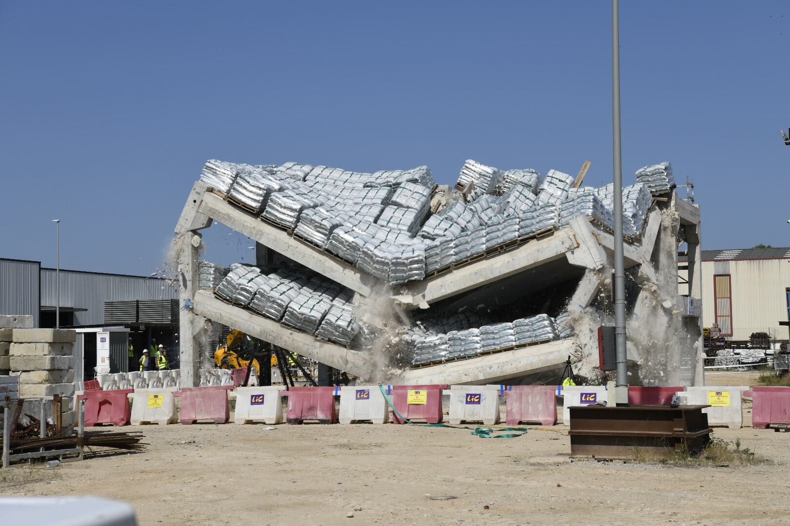 Investigadores de la UPV, pioneros en el mundo al evitar el colapso total de un edificio-probeta en riesgo extremo de derrumbe