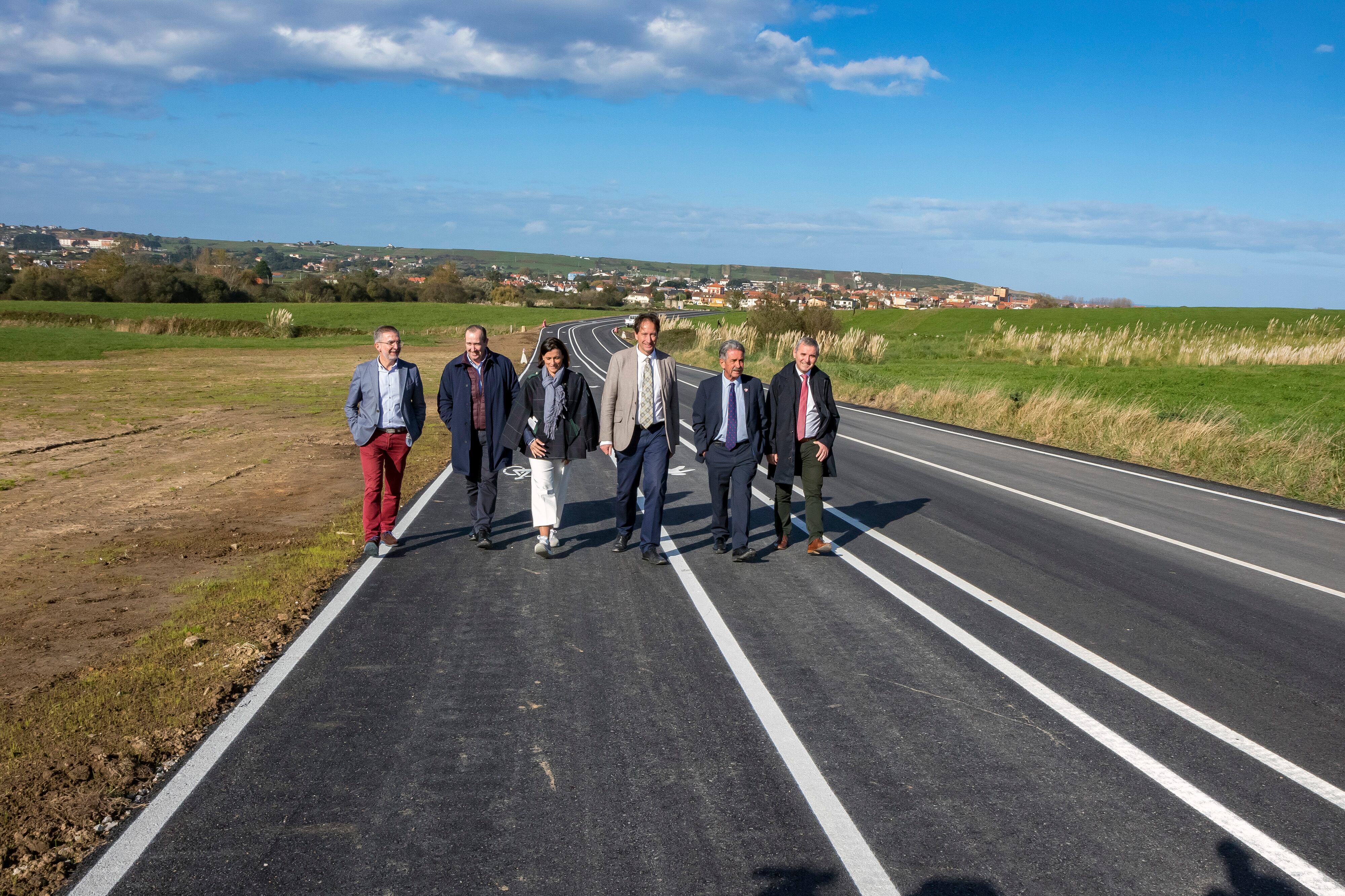 Visita al itinerario ciclista que conecta el PCTCAN con Bezana y Sancibrián.