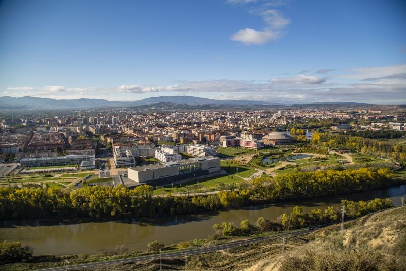 Vista de Logroño desde el monte Cantabria