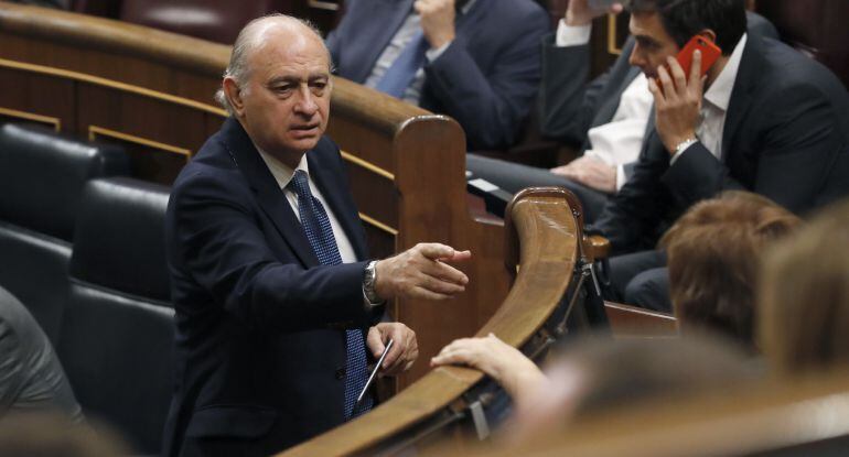 El exministro del Interior Jorge Fernández Díaz, durante el pleno del Congreso de esta tarde