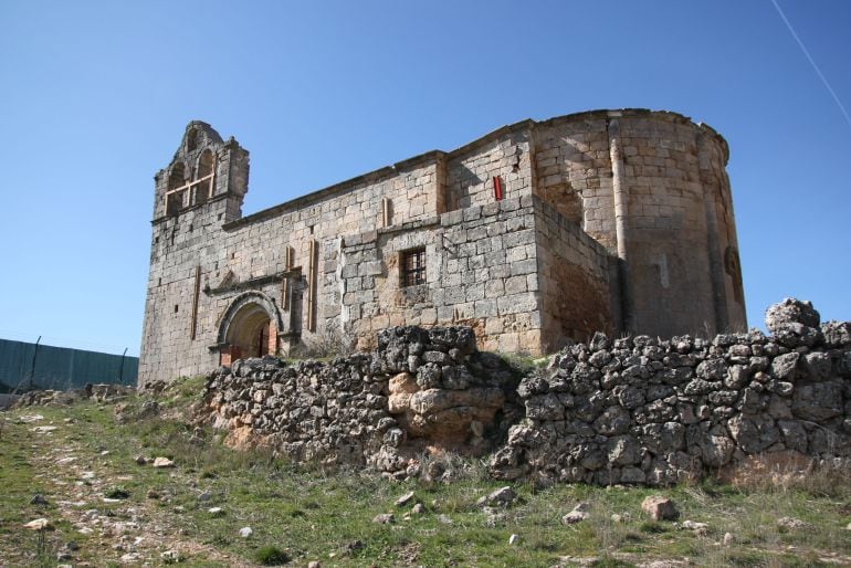 Imagen de la Iglesia de un pueblo despoblado