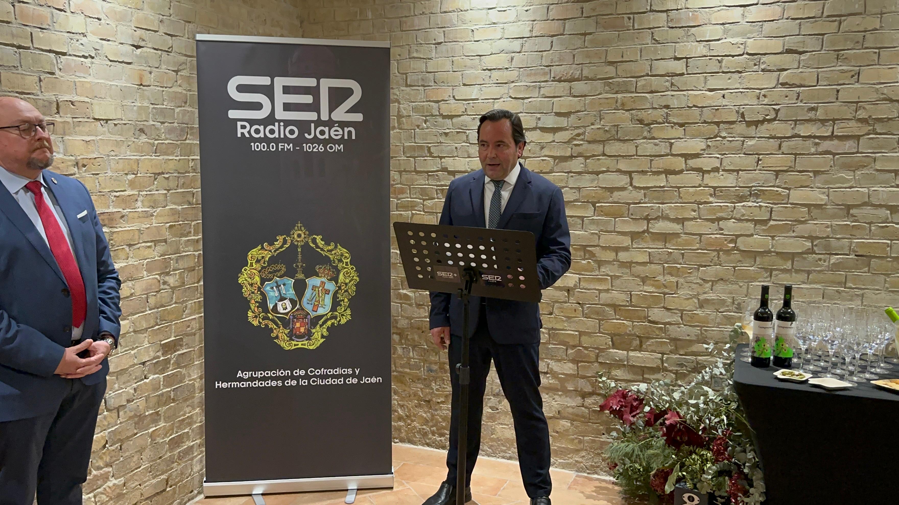 El director de Radio Jaén Cadena SER, José García Ganaza, durante la presentación de la programación de la Semana Santa de 2024