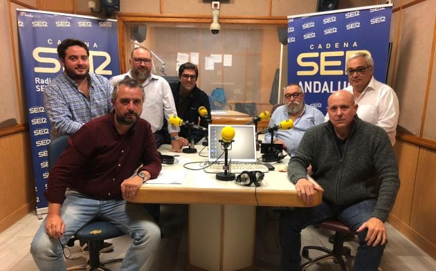 De izquierda a derecha, el equipo completo de Cruz de Guía: José Manuel Peña, Paco García, Manolo Romero, Álvaro Enríquez, Bienvenido Puelles, Luis Chamorro y José Manuel García