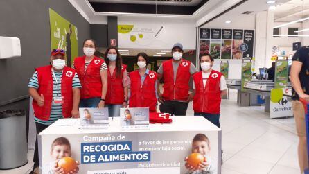 Voluntarios de Cruz Roja