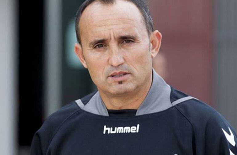 El técnico del C.D.Castellón mentaliza a su plantilla de cara a las tres últimos partidos de Liga