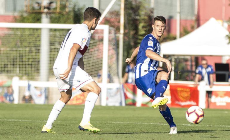 Adrián Marín debutó con la camiseta del Alavés.