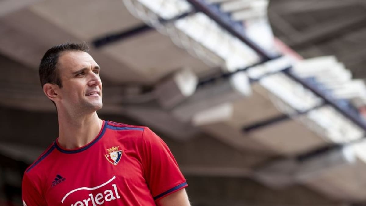 Kike García, futbolista motillano del CA Osasuna
