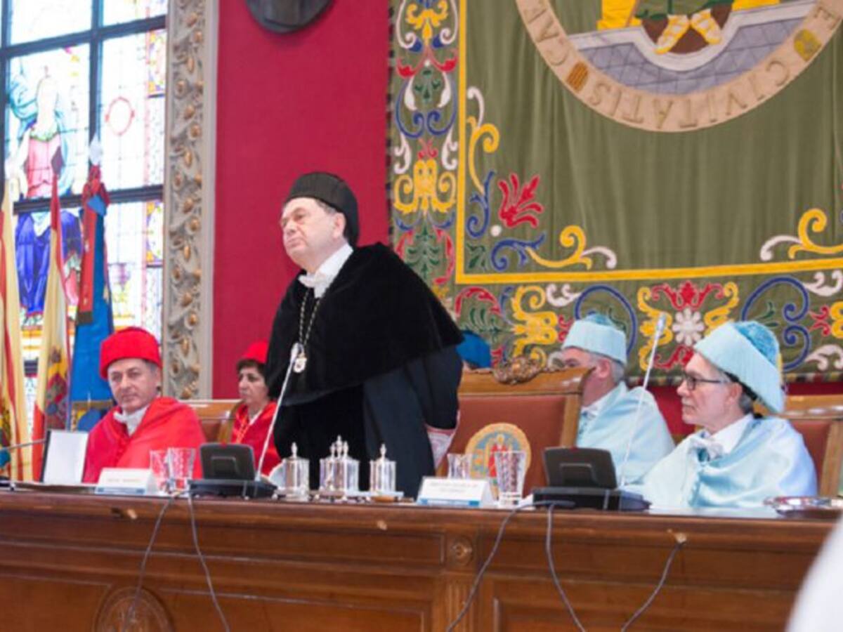 Manuel López presenta su dimisión