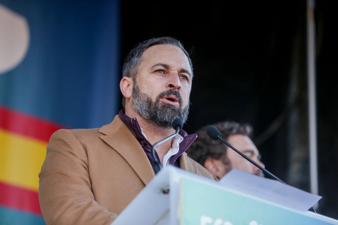 El presidente de Vox, Santiago Abascal, durante una concentración convocada por la plataforma &#039;España Existe&#039; frente al Ayuntamiento de Madrid.