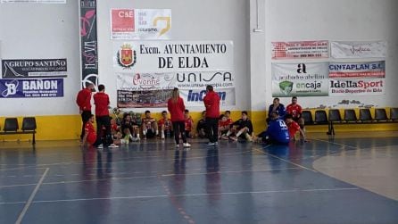 Charla de Aldeguer en la pista