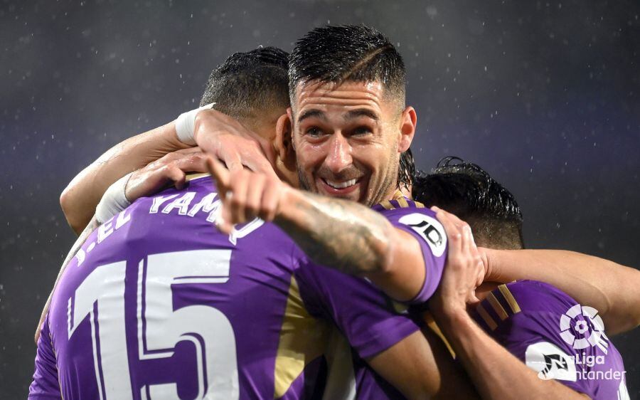 Sergio León clave en la victoria con dos goles