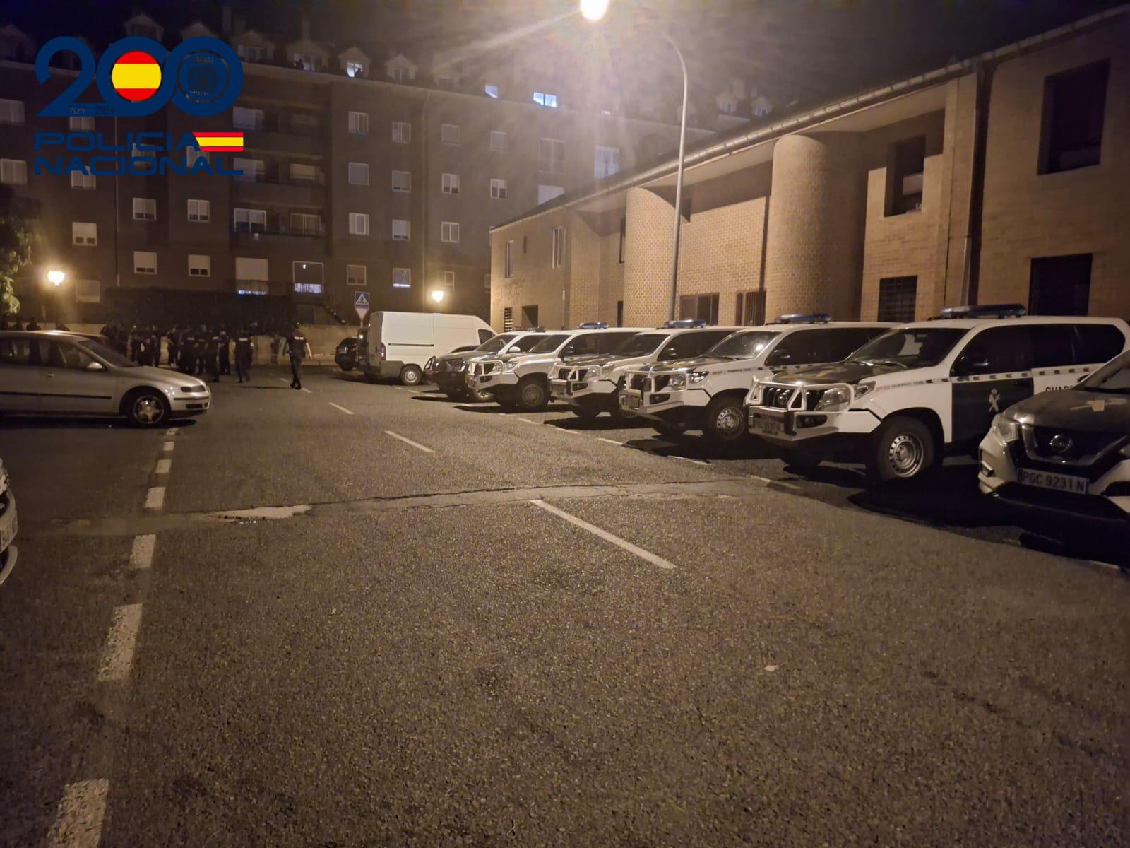 Operativo Policial en el barrio donde se produjo el tiroteo en Ávila