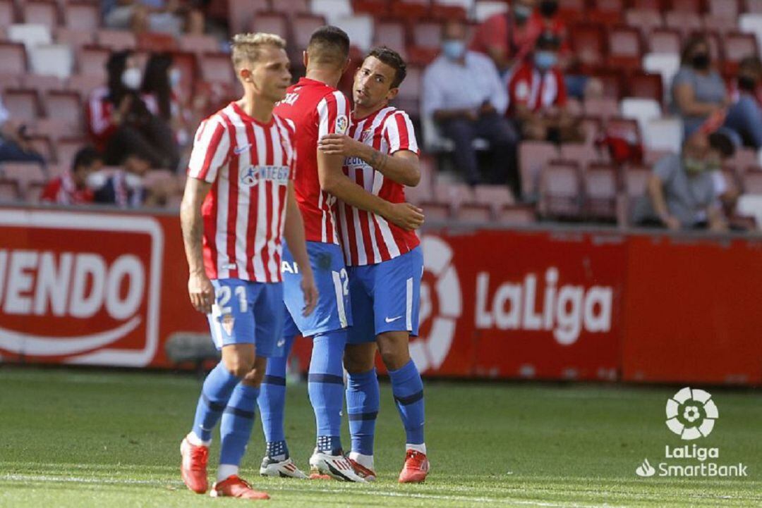 Primer partido de liga del Sporting.