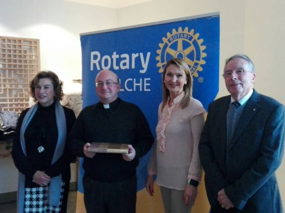 El obispo electo de Menorca, Francisco Conesa, se reúne con el Rotary Club Elche