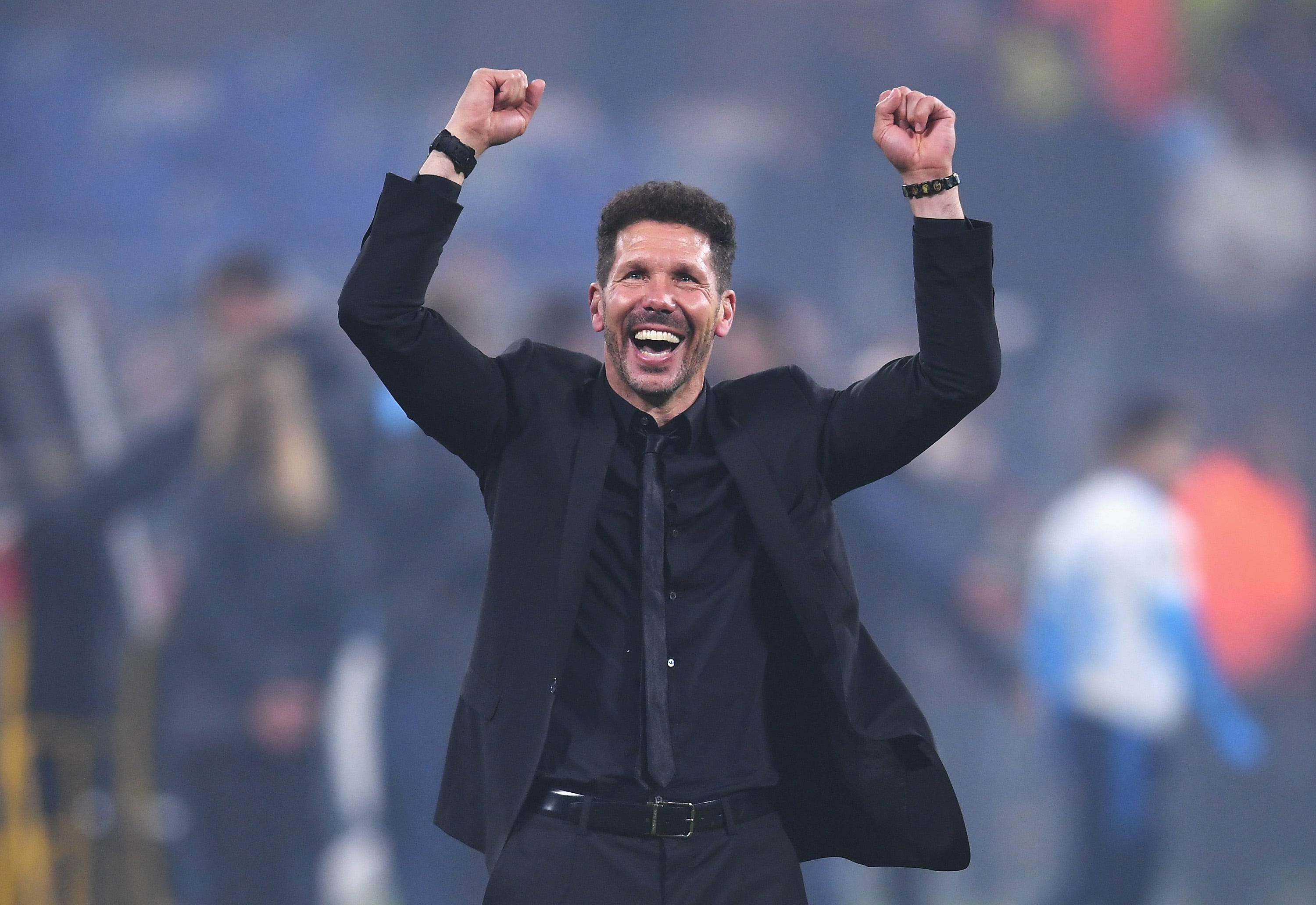 Simeone celebra la Europa League ganada en 2018.