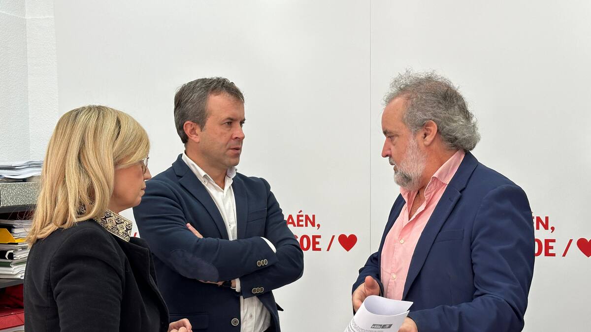 El PSOE pedirá al equipo de gobierno de la capital que exija a la Junta que reintegre el dinero procedente de la tasa de basuras