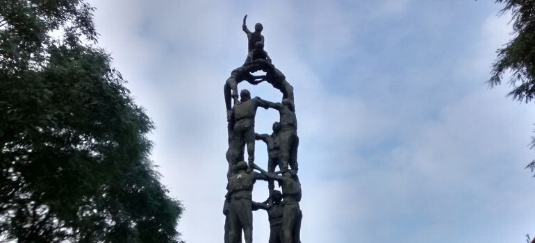 Monument dels castells a la Rambla Nova de Tarragona. 