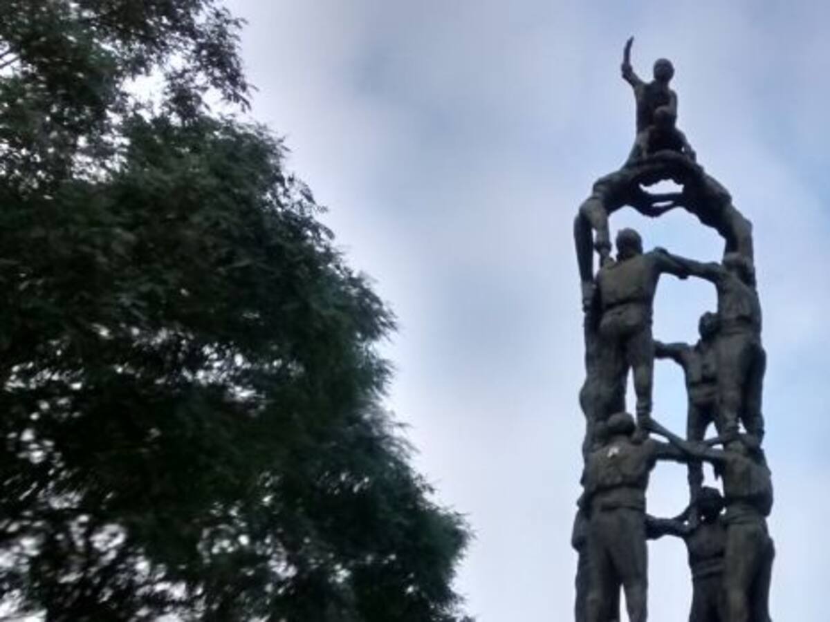 L'ONCE organitza un taller de castells per a persones amb discapacitat visual