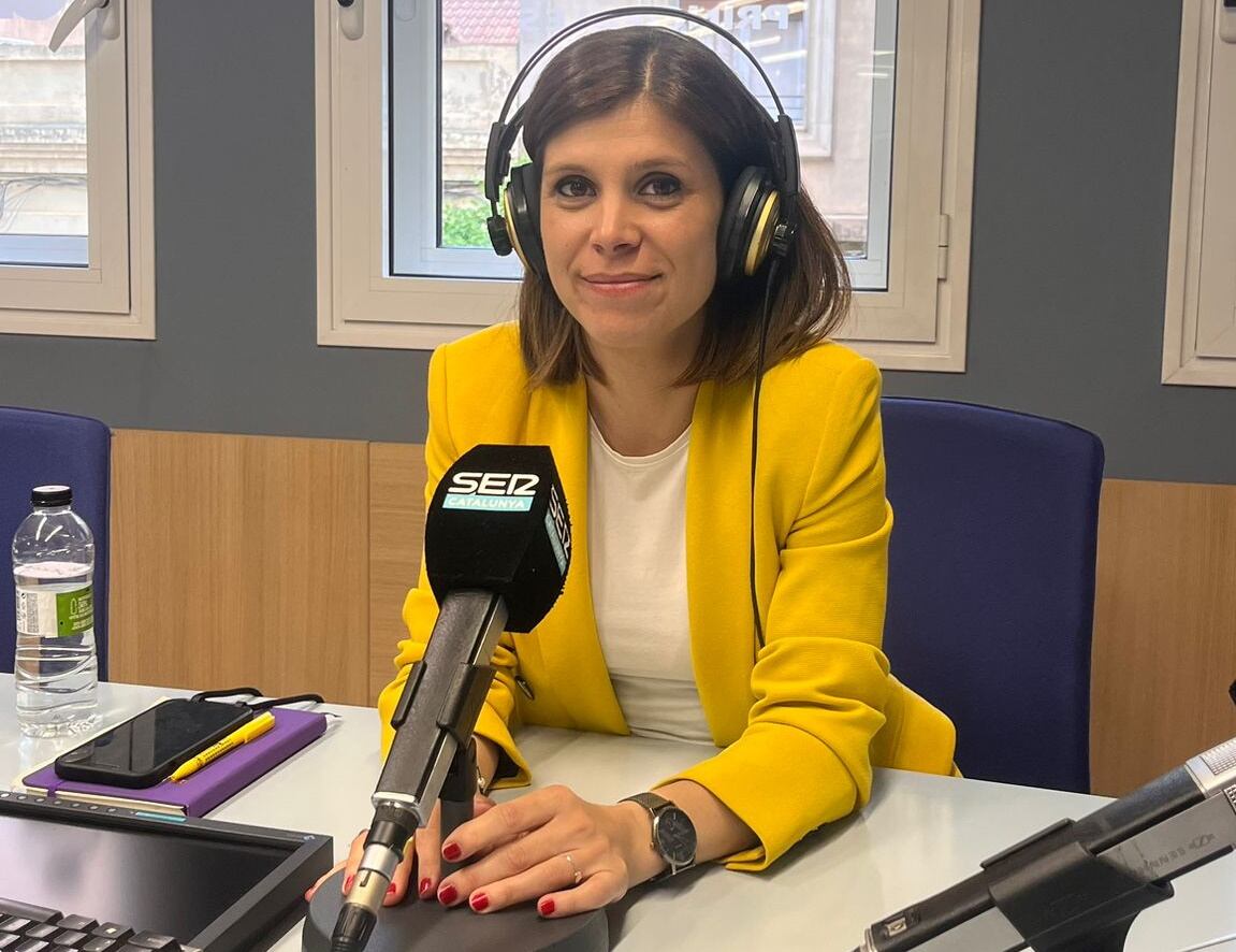 Marta Vilalta, cap de llista d'ERC per Lleida, durant l'entrevista a Ràdio Lleida.