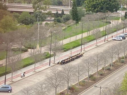 Muchas motos eléctricas de alquiler compartido se almacenan en las calles de València debido a la paralización de la actividad