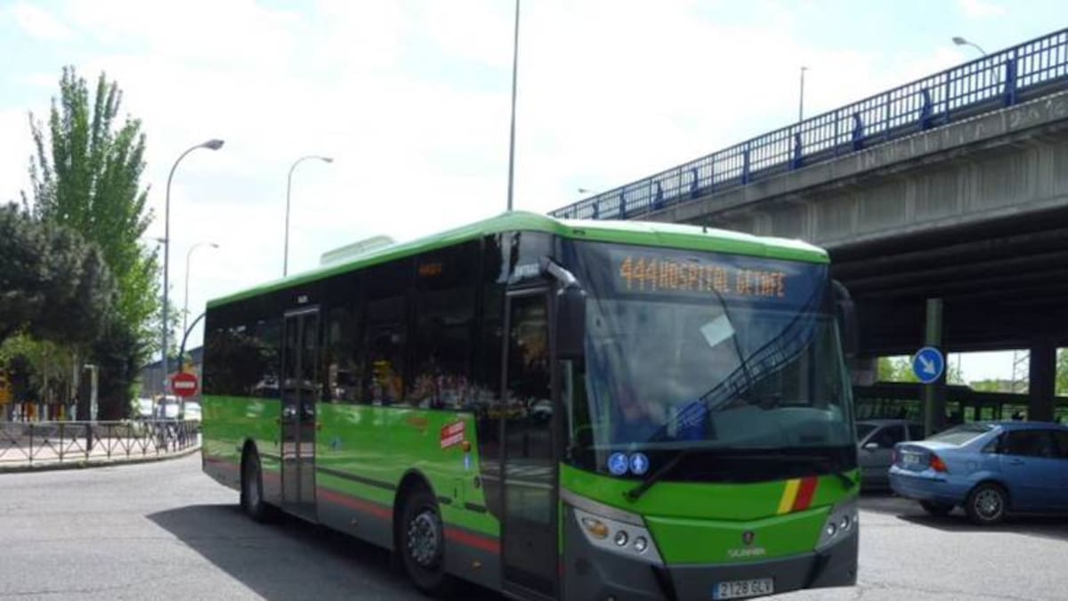 Francisco Javier Fernández, presidente del comité de empresa de Avanza Interurbanos en Getafel, repasa algunos de los motivos de sus paros