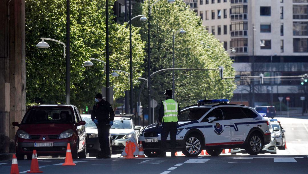 La Policía Municipal de Bilbao y la Ertzaintza.