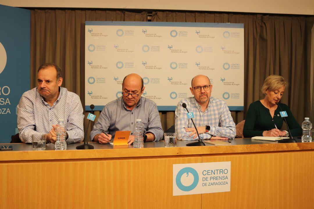 José Juan  Arcéiz, Daniel Alastuey, Manuel Pina y Ana Sánchez en la rueda de prensa de este lunes para pedir un foro sobre el cierre de la Central Térmica de Andorra (Teruel) 