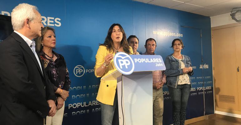 La secretaria general del PP de Andalucía, Loles López, durante su rueda de prensa en Jaén.