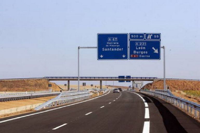 Autovía a Cantabria a su paso Por Palencia