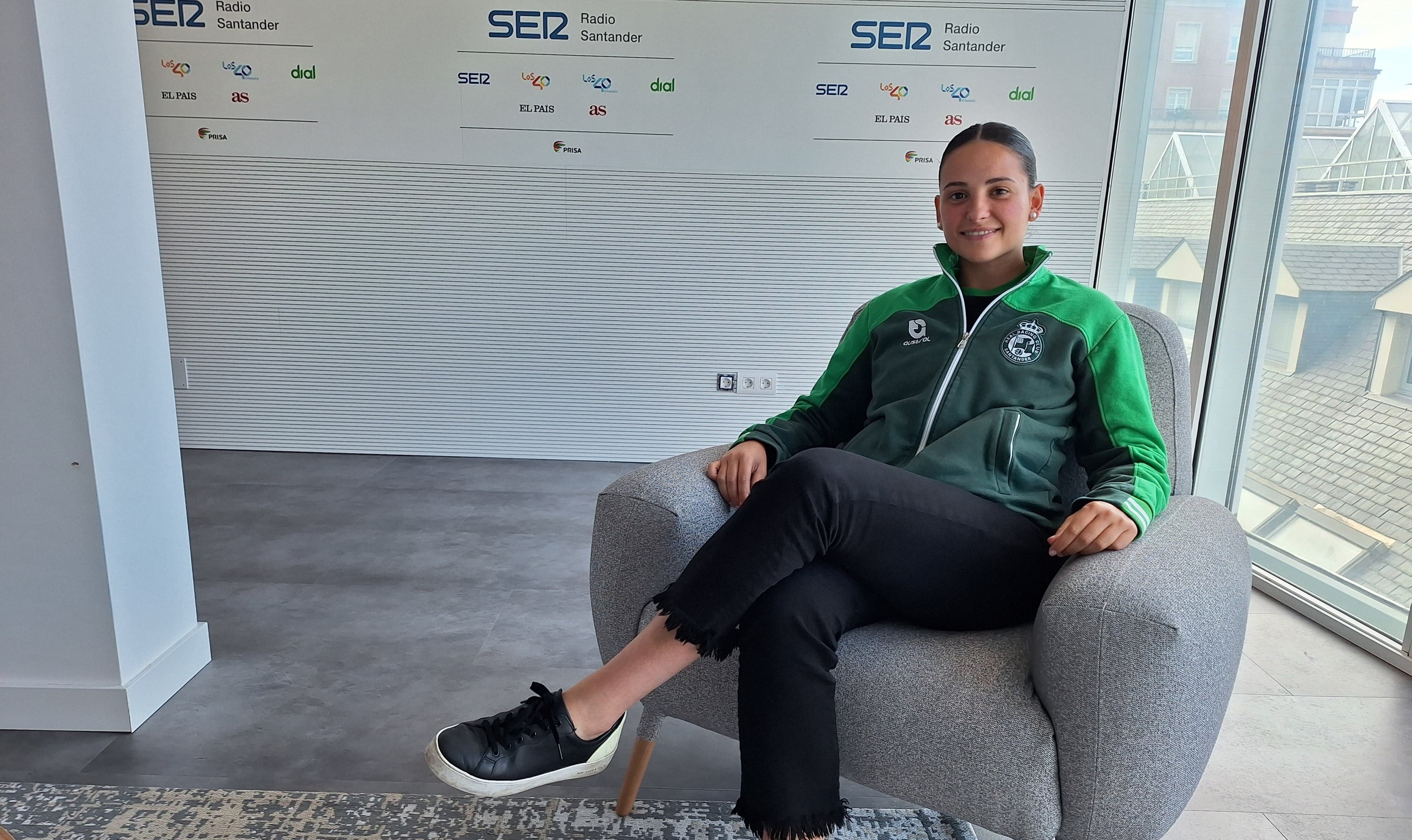 Jimena, en los estudios de la Cadena SER.