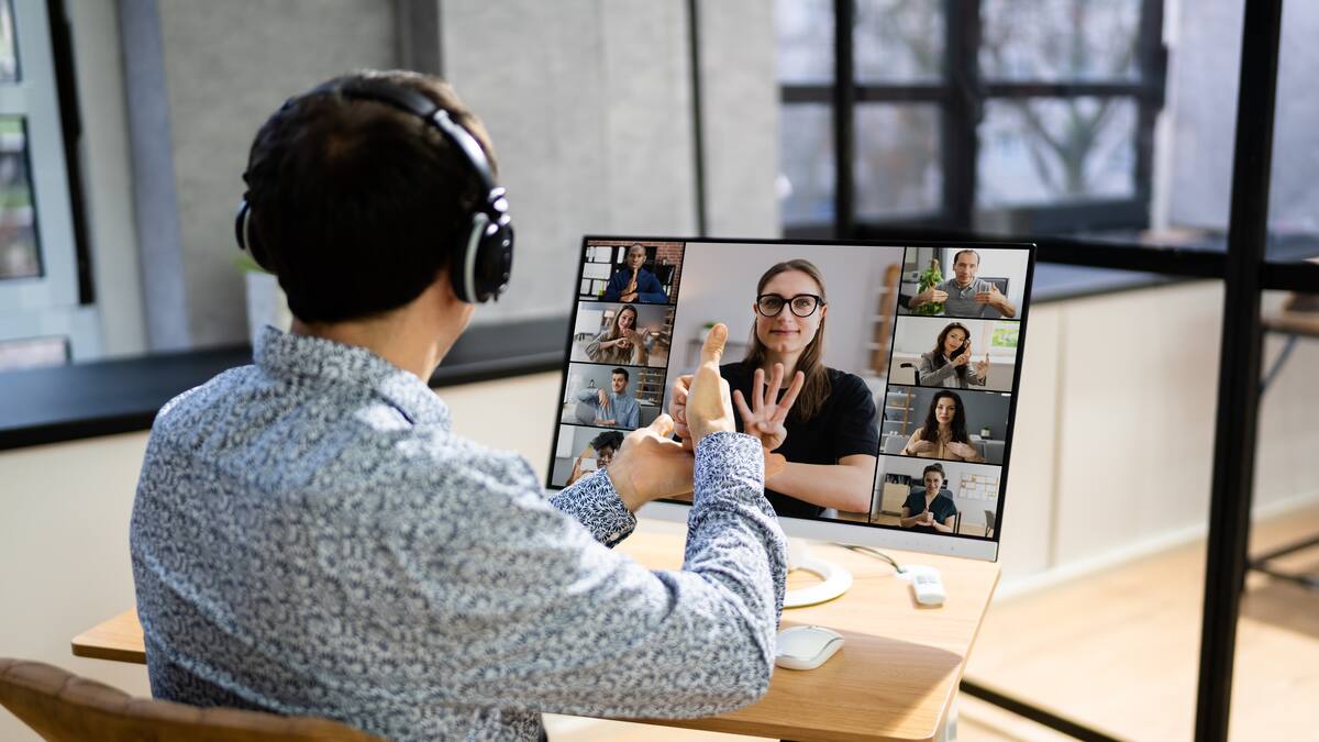 La UC3M pondrá en marcha un proyecto para hacer accesibles las clases a personas con discapacidad sensorial