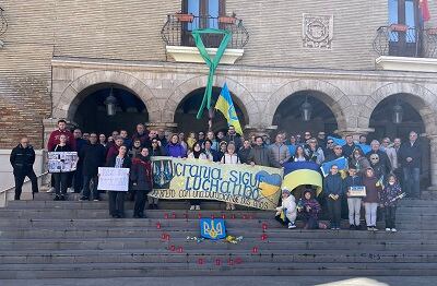 Foto de familia de los participantes en la manifestación celebrada en Monzón