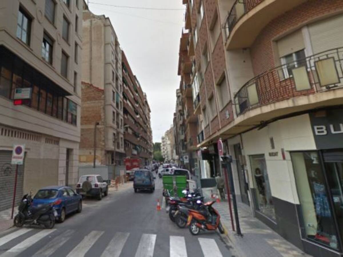Marqués de Víllores, Martínez Villena, Simón Abril o Teodoro Camino, ocupadas