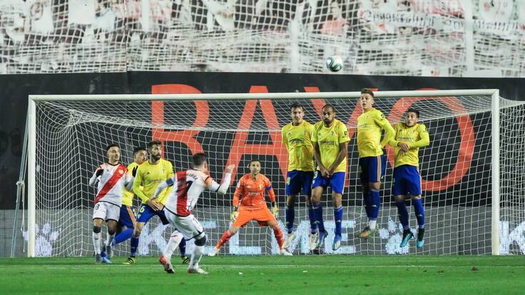 Mario Suárez: "Si la situación es tan grave, deberíamos parar todos"