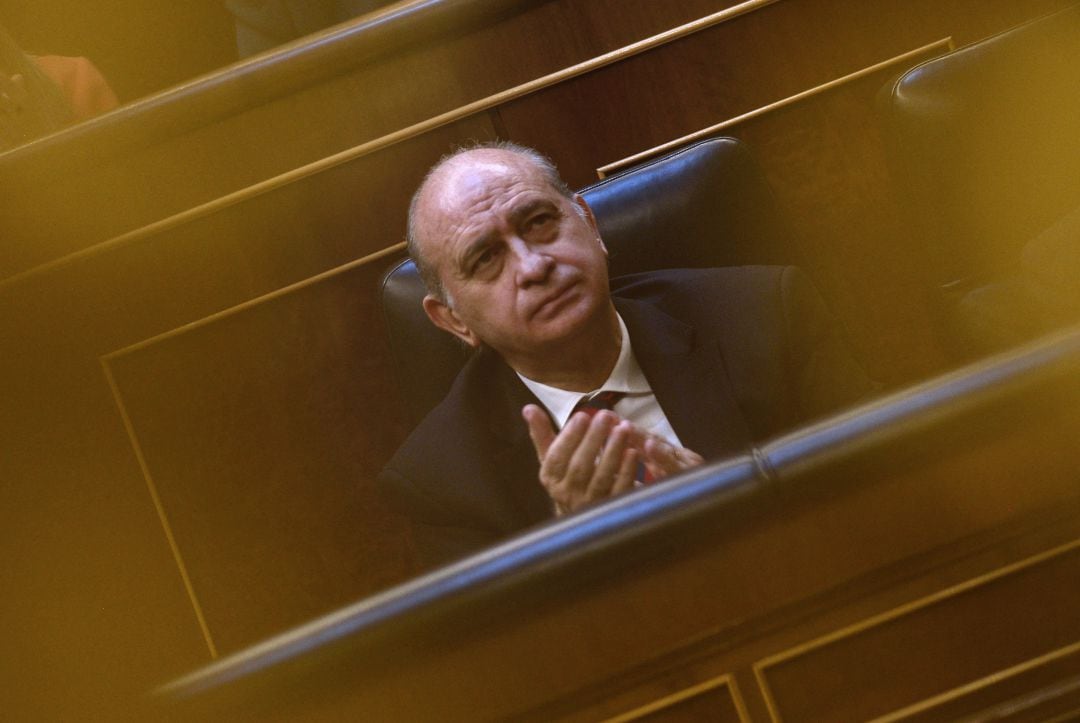 El exministro Jorge Fernández Díaz, en el Congreso de los Diputados en 2014