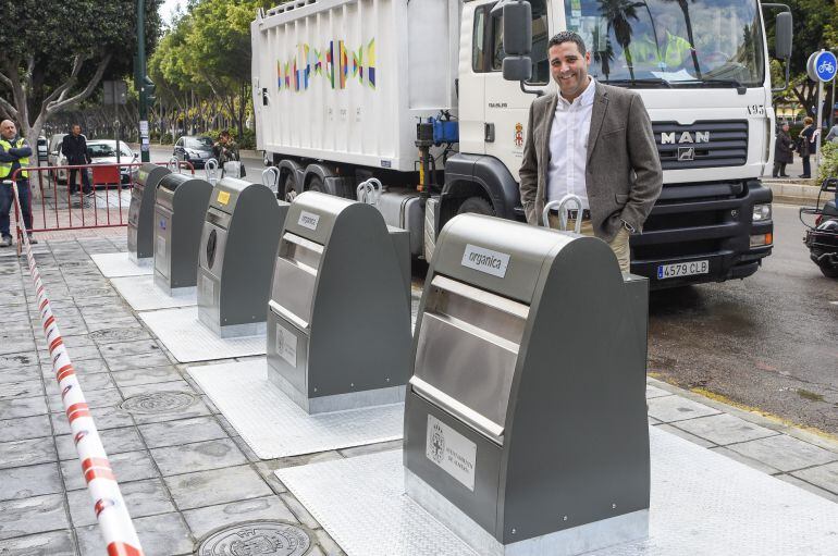 Contenedores soterrados para más calles de la capital.