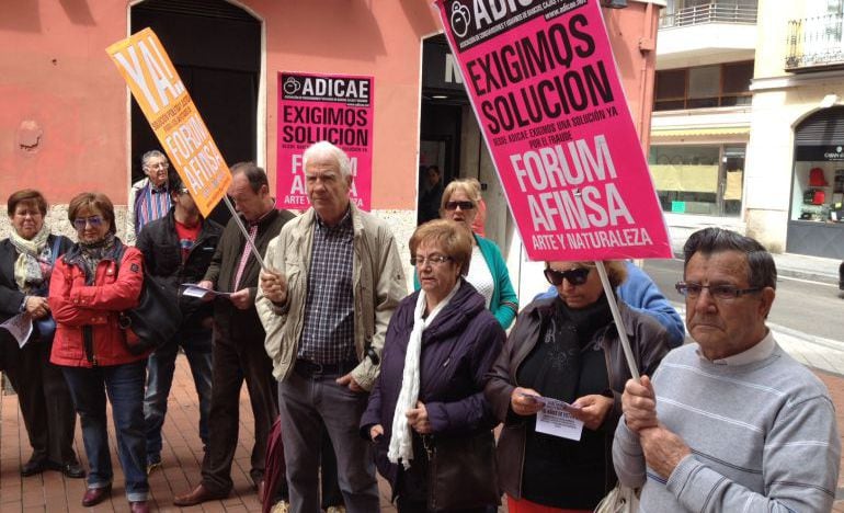 Afectados por la estafa piramidal se manifiestan en Valladolid