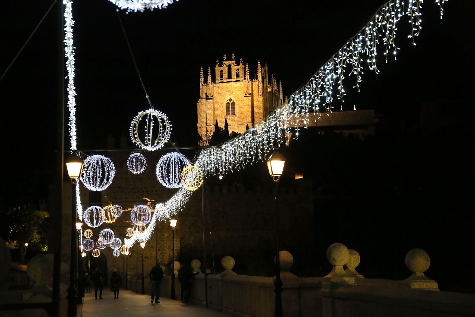 Fotografía de archivo del alumbrado navideño de Toledo